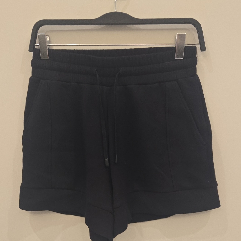 Varley Atrium Black Knit Drawstring Athletic Shorts Size Small 3.5" Inseam